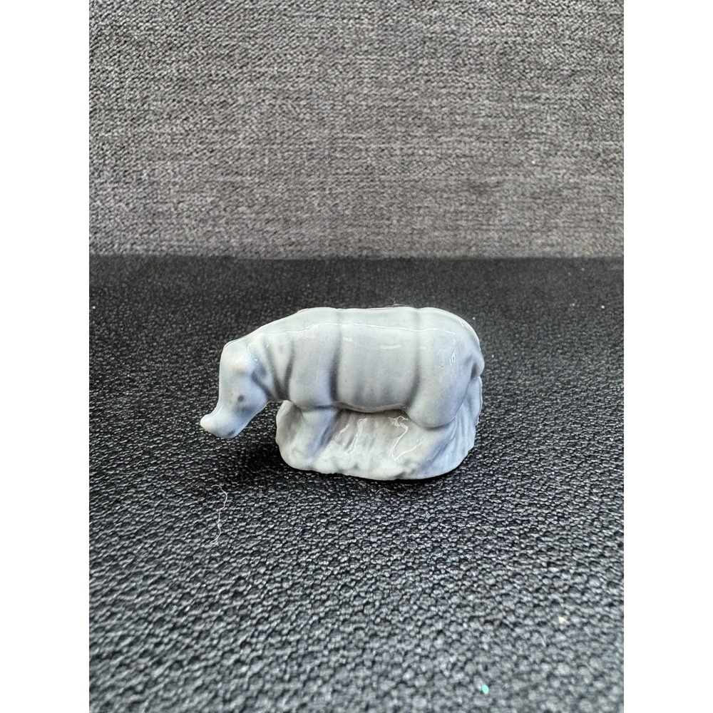 Wade Whimsies (1985/96 Set #2) USA Red Rose Tea - Animals - Bluish Grey Rhino